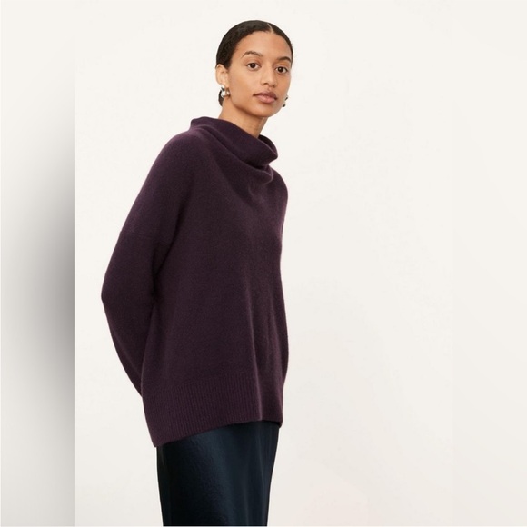 Vince Women's Black Cashmere & Virgin Wool Cowl Neck Long Sleeve Sweater M - Picture 7 of 10